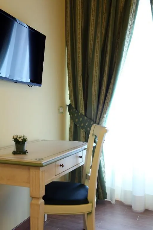 Hotel Borgo Antico Όπως 3*,  Ιταλία