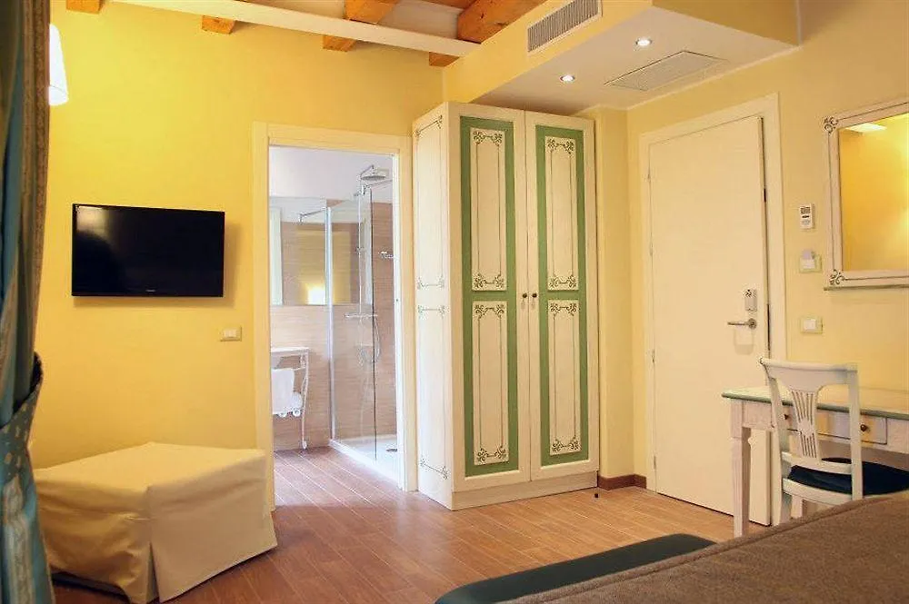 Hotel Borgo Antico Όπως
