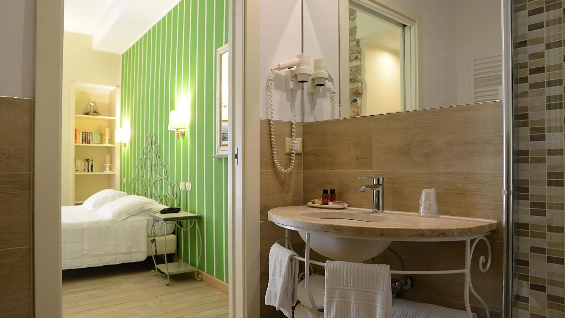 קומו Hotel Borgo Antico איטליה
