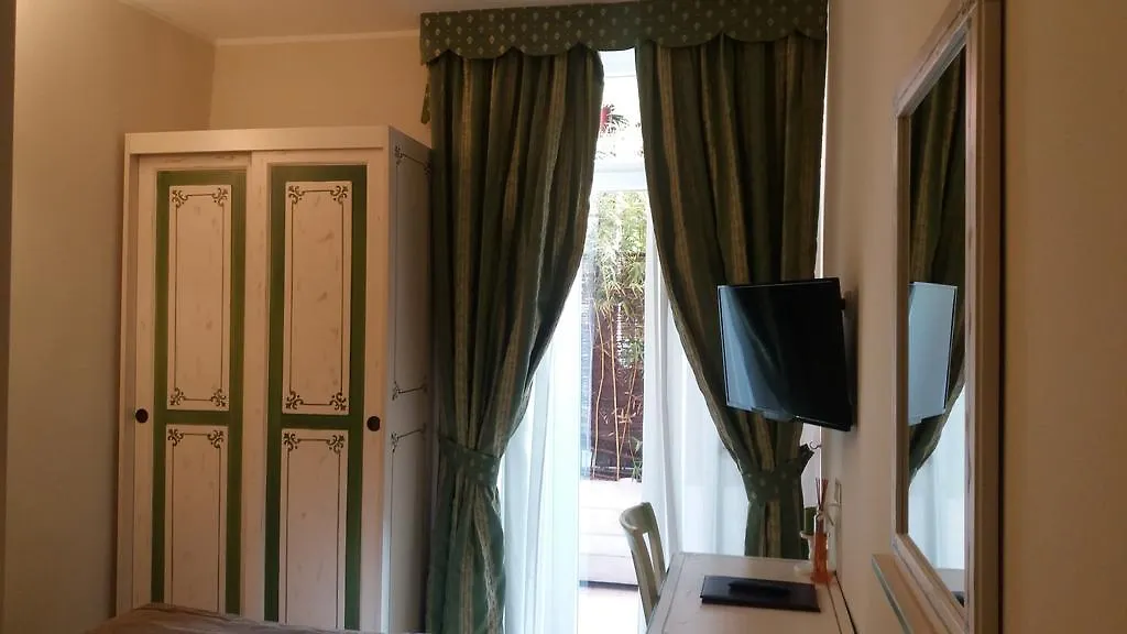 קומו Hotel Borgo Antico איטליה