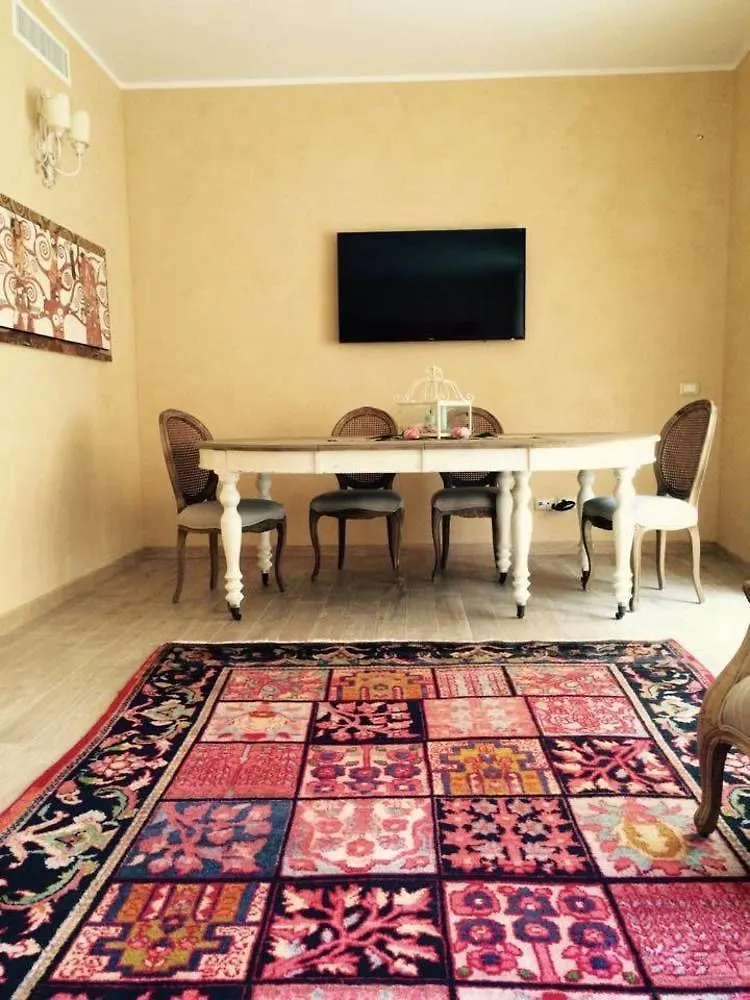 ***  קומו Hotel Borgo Antico איטליה