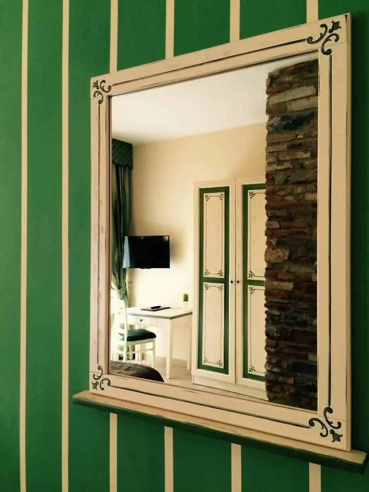 ***  קומו Hotel Borgo Antico איטליה
